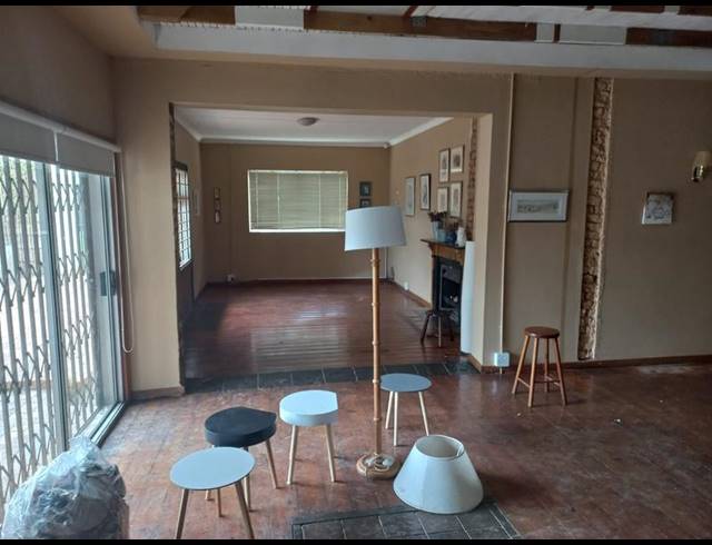 3 BEDROOM HOUSE FOR SALE IN KINGSWOOD